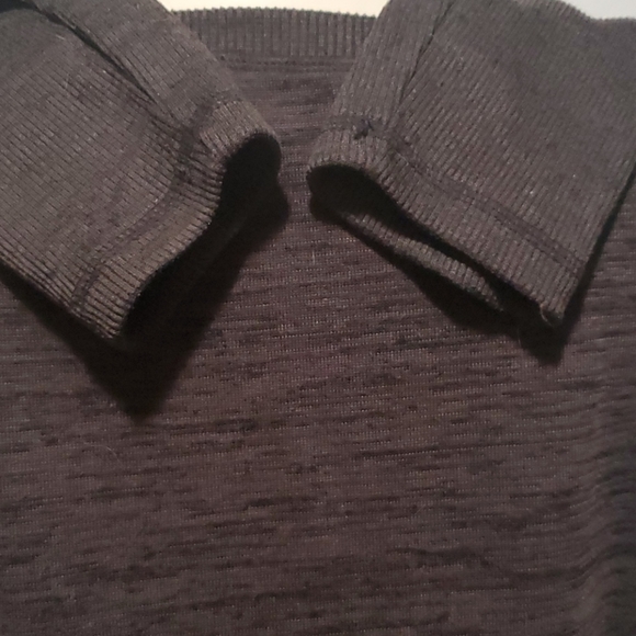 Athleta Sweatshirt

Tops size S - Picture 4 of 5